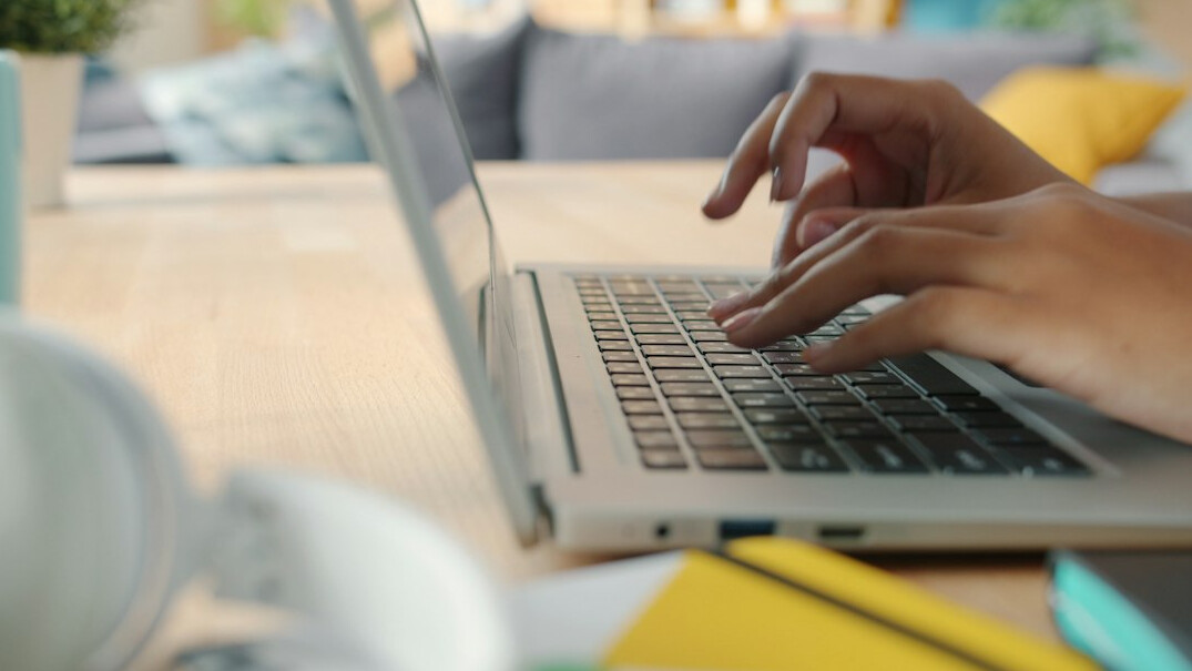 online course laptop