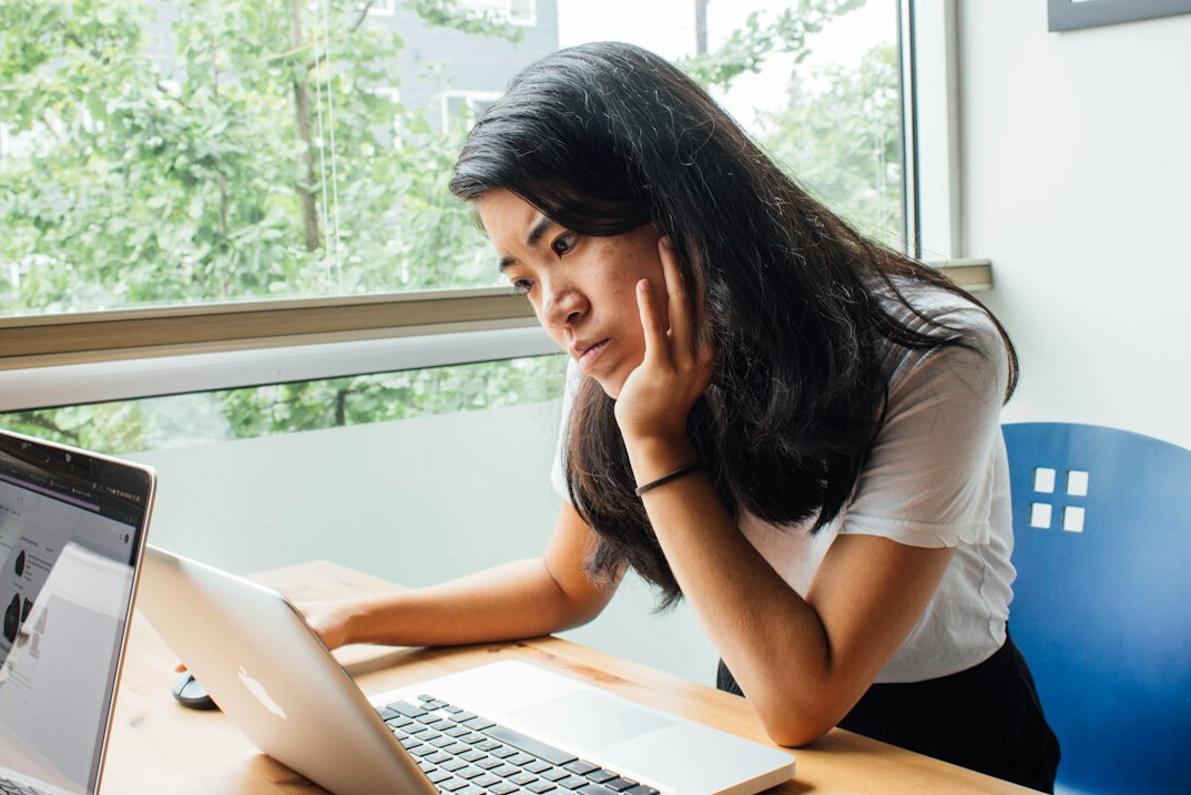 online course student
